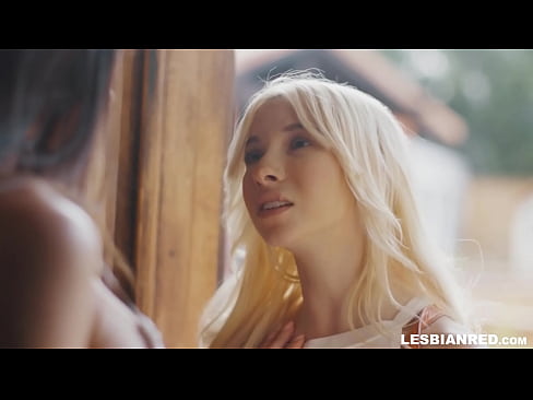 ❤️ Tjejen kommer hem några månader senare och slutar med att äta sin styvmors fitta. ☑ Rysk porr at sv.tube-sexer.ru ❌️